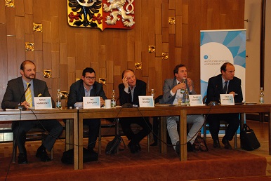 Ministr Chvojka se zúčastnil odborné debaty o úspěších vlády v boji proti korupci