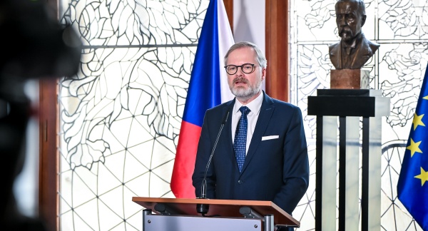 Premiér Petr Fiala poskytl veřejnosti vyjádření ohledně dalšího postupu po odstoupení ministra spravedlnosti Pavla Blažka z funkce, 3. června 2025.
