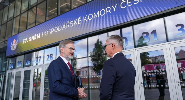Premiér Petr Fiala se zúčastnil 37. sněmu Hospodářské komory, 29. května 2025.