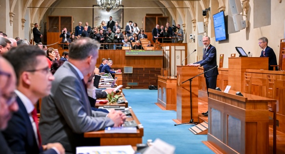 Premiér Petr Fiala vystoupil s projevem na ustavující schůzi nově zvoleného Senátu Parlamentu ČR, 30. října 2024.