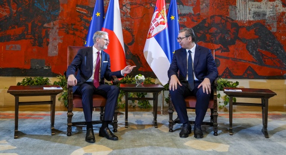 Český premiér Petr Fiala a srbský prezident Aleksandar Vučić na separátním jednání v Paláci Srbska v Bělehradu, 6. listopadu 2024.