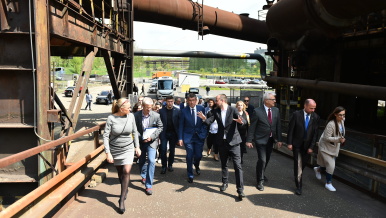 Delegace při prohlídce Dolní oblasti Vítkovic.