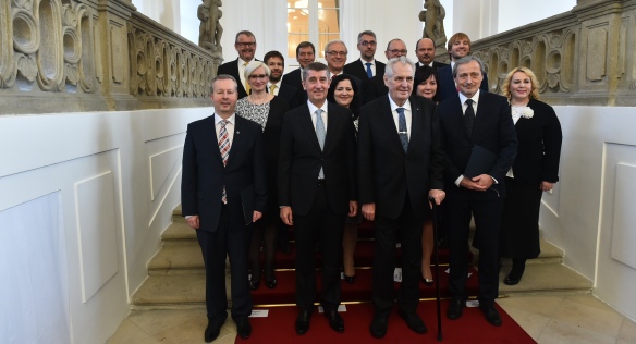 Prezident České republiky Miloš Zeman jmenoval na Pražském hradě členy nové vlády, 13. prosince 2017.