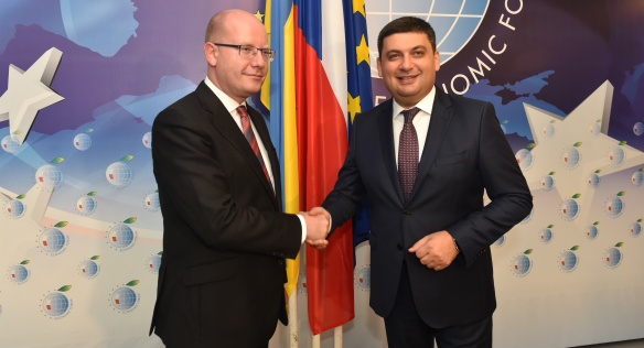 Předseda vlády Sobotka jednal s ukrajinským premiérem Hrojsmanem, 6. září 2016.