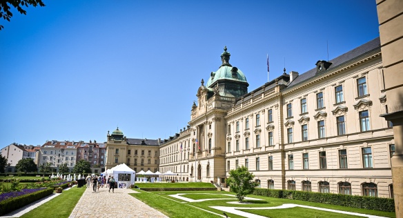 Druhá resortní sobota v zahradě Strakovy se věnovala tématům Ministerstva práce a sociálních věcí, 20. června 2026.