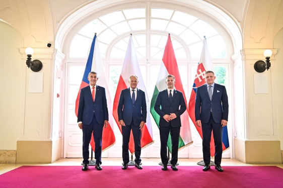 Obnovený formát V4: premiéři Andrej Babiš, Donald Tusk, Péter Magyar a Robert Fico, 23. června 2026.