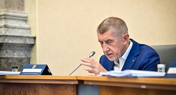 Premiér Andrej Babiš zahajuje další pravidelné pondělní jednání svého kabinetu, 29. června 2026.