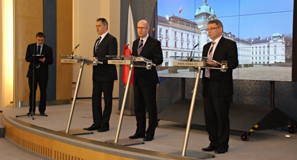 Vláda ve středu 19. února 2014 jednala o fiskálním paktu i situaci na Ukrajině.