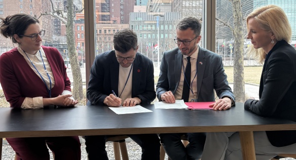 Příkladem zavedení bezplatných menstruačních potřeb ve školách inspirovalo Česko i 70. zasedání Komise OSN pro postavení žen 