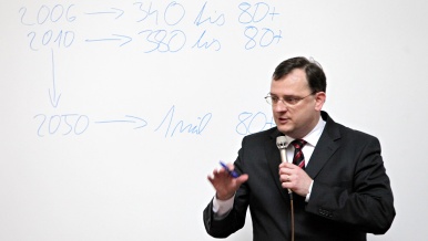 Nečas studentům: Splněno je 18 protikorupčních opatření