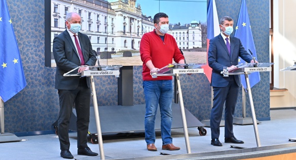 Vláda zakázala reexport léků do zahraničí a možnost vedlejších výdělků pro členy bezpečnostních složek, 17. března 2020.