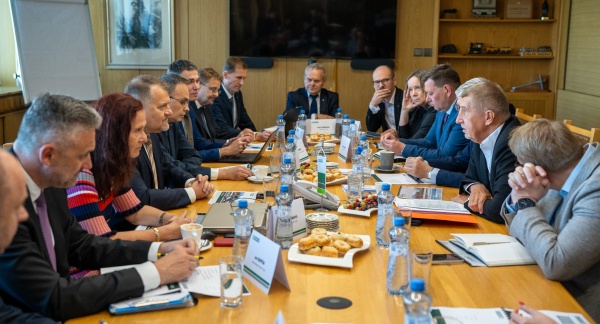 Premiér Andrej Babiš během návštěvy Moravskoslezského kraje jednal i s vedením společnosti OKD o aktuální situaci v podniku, 6. května 2026.