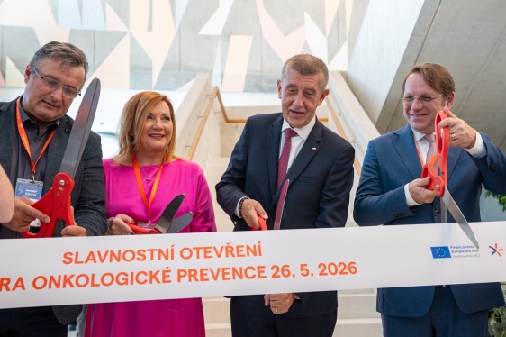 Premiér Andrej Babiš si prohlédl nově otevřené prostory Centra onkologické prevence Masarykova onkologického ústavu v Brně, 26. května 2026.