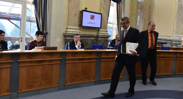 Před jednání vlády 10. října 2018.
