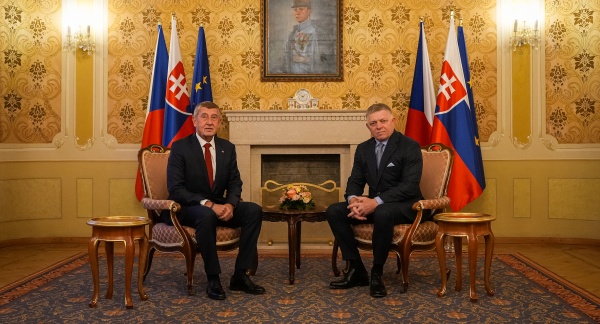 Slovak Prime Minister Robert Fico and Czech Prime Minister Andrej Babiš at a joint meeting at the Slovak Government Office in Bratislava, January 8, 2026.