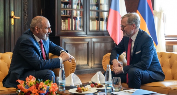 Prime Minister Petr Fiala met with his Armenian counterpart Nikola Pashinyan, 4 May 2023.