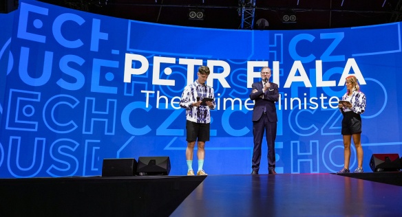 Premiér Petr Fiala při slavnostním otevření Českého domu popřál českým olympionikům hodně štěstí, 26. července 2024.