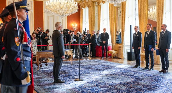 Zahájení slavnostního ceremoniálu jmenování dvou nových ministrů prezidentem republiky Petrem Pavlem na Hradě, 8. října 2024.