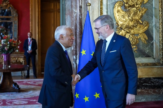 Premiér Fiala na neformálním jednání špiček EU hovořil i s německým kancléřem Scholzem, 3. února 2025.
