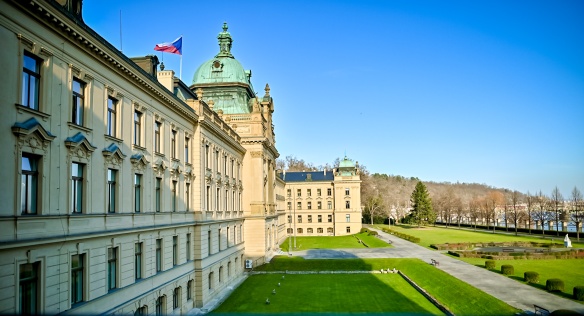 Strakova akademie bude vytápěna tepelným čerpadlem
