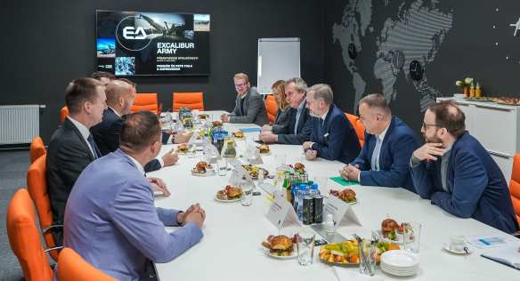 Prime Minister Petr Fiala visited Excalibur Army, 9 January 2023.