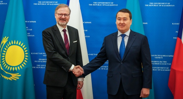 Prime Minister Petr Fiala met with Prime Minister Alikhan Smailov, 24 April 2023.