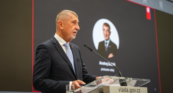 S úvodním projevem na konferenci Proč se v Česku rodí málo dětí a co s tím? vystoupil předseda vlády Andrej Babiš, 14. května 2026.